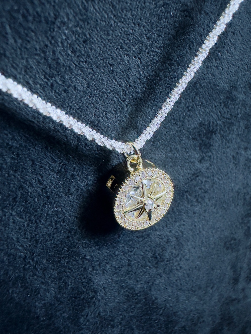 Gold Compass Star Pendant Necklace - Elegant Women’s Jewelry